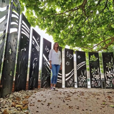 Artwey blog image - Memorial Gardens renovated with new sculpture designed by Ellie Newbury